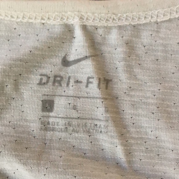 Nike NWT twist tank top - Picture 7 of 11